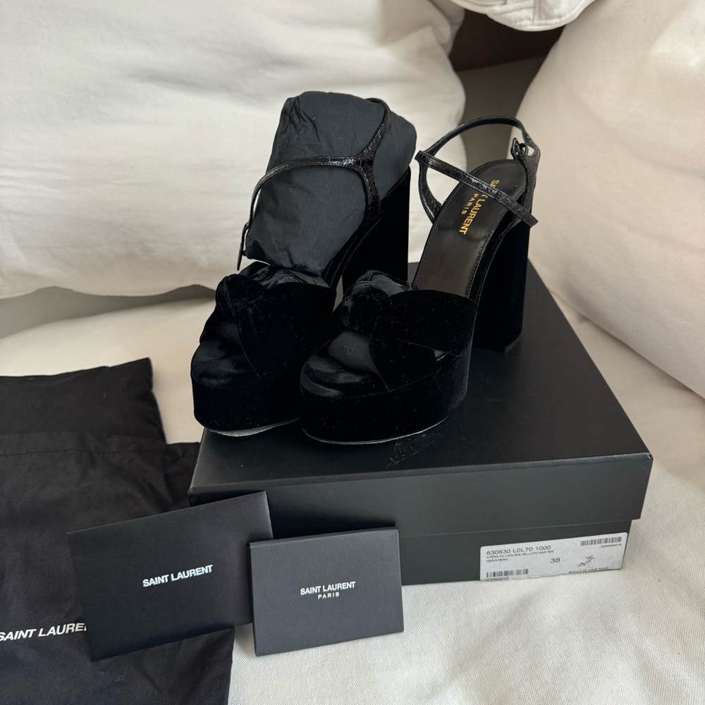 Saint Laurent Bianca sandal heels - Picture 4 of 15
